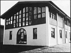 From the Schloss to the NeXus: The storyline of MIS