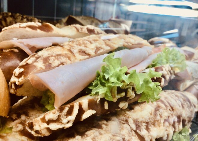 New food in the Cafeteria!? Does it Smack or Lack?!