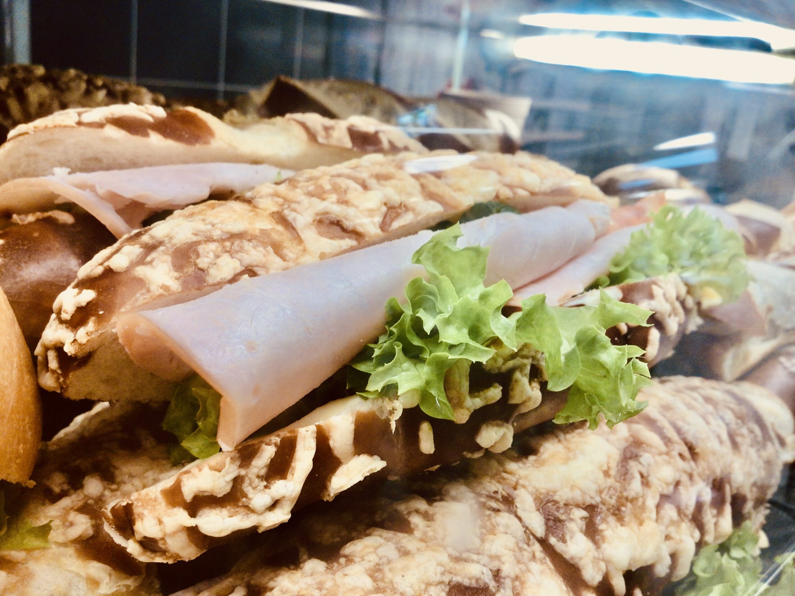 New food in the Cafeteria!? Does it Smack or Lack?!